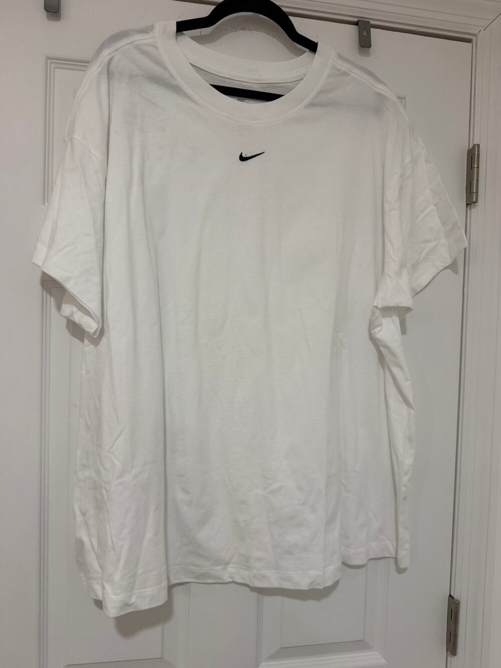 Nike - Women's Plus - Oversized Loose Short-Sleeve T-Shirt - 2X - White